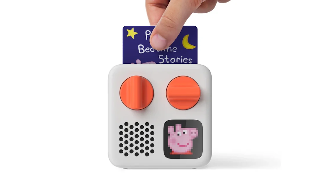 Visual for this record: A screen-free audio player states its device has no mic or camera
